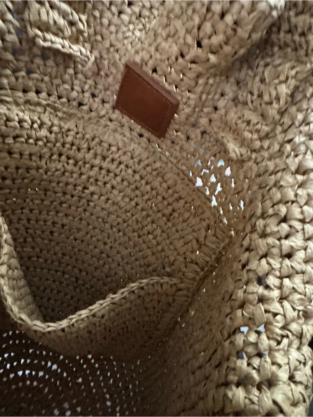 New with tag sol and mer Woven Straw Tote Bag in Natural Tan